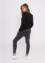 Load image into Gallery viewer, Jordan Joggers - Gunmetal